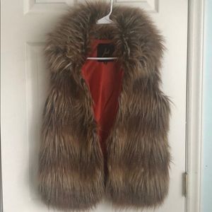 JACK by BB DAKOTA FAUX FUR VEST SIZE M